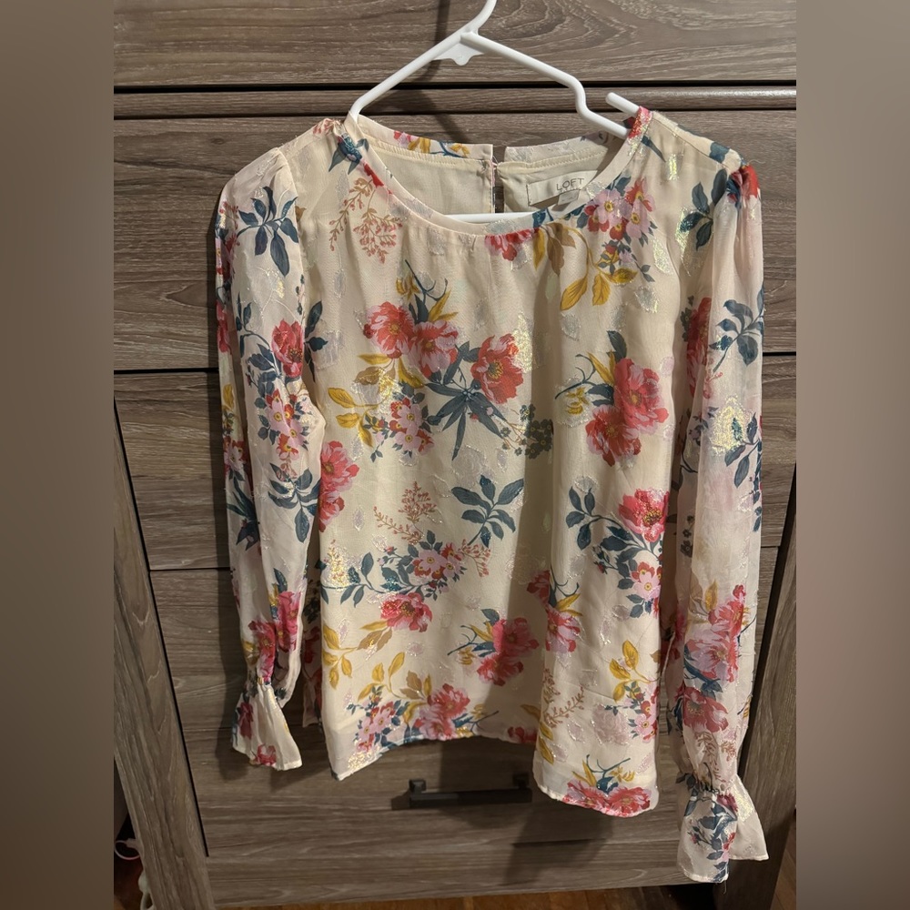 LOFT NWOT Medium Floral Blouse